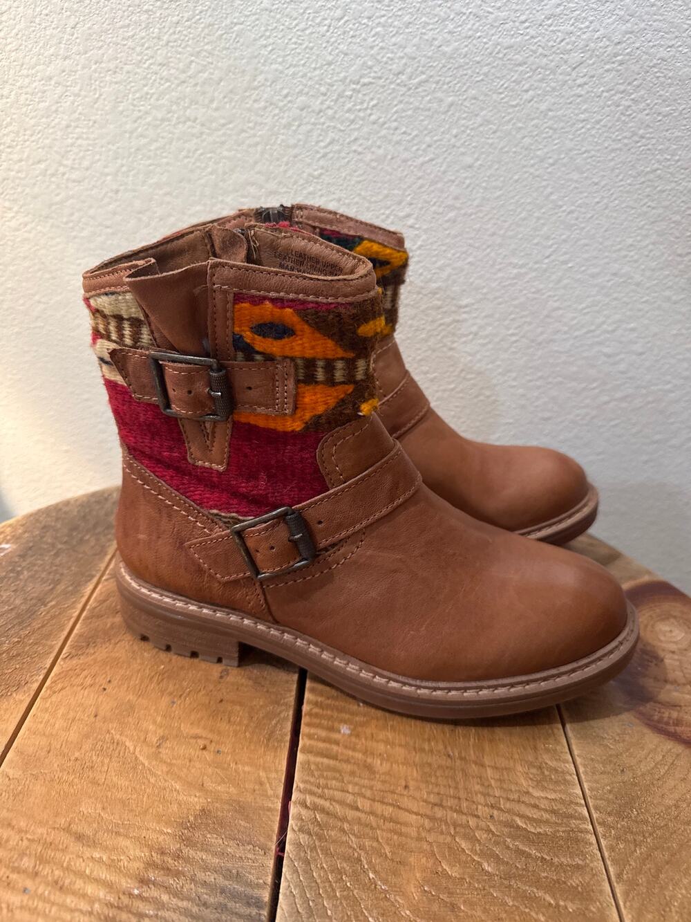 Sofft Lalana Blanket Detail Leather Engineer Boots Luggage Brown Women's 8 NIB